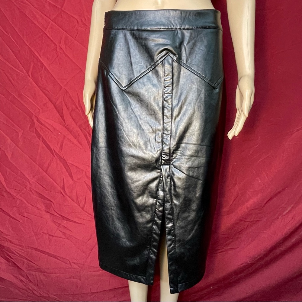 NWT Two 2 Fly Vampy Black Faux Leather Edgy Goth Skirt Stretch Size M